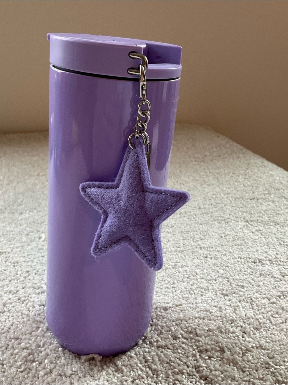 Starbucks Holiday 2023 Lilac Insulated Thermo With Star Keychain - Picture 2 of 6